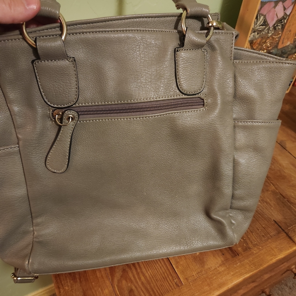 Handbag - Picture 2 of 8
